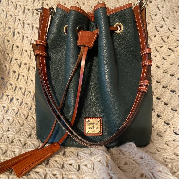 Dooney Bourke Women's Dark Green Leather Bucket Bag Medium - Picture 1 of 16